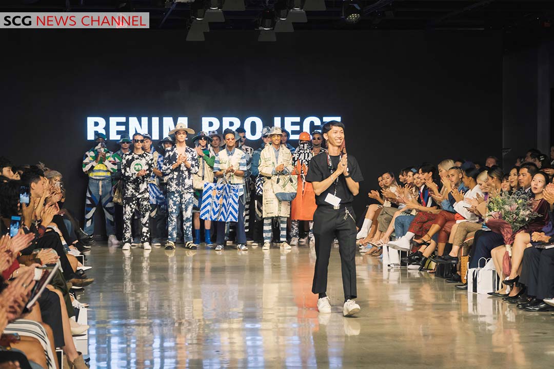 นายทรงวุฒิ ทองทั่ว นักออกแบบเสื้อผ้าชาวไทย ที่มีแนวคิดการ Remade Reduce Redesign โดยนำถุงปูนซีเมนต์ ตราเสือ